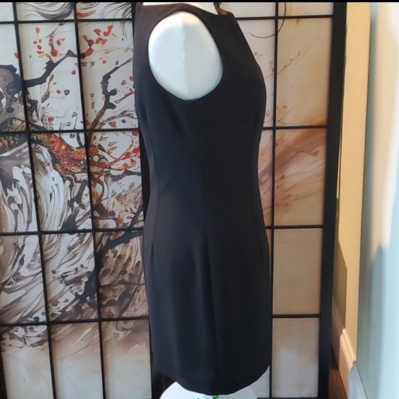 Women's black sheath dress - Picture 3 of 6